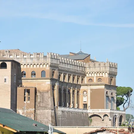 Le Suite Di Via Ottaviano - Suite In Rome B&B