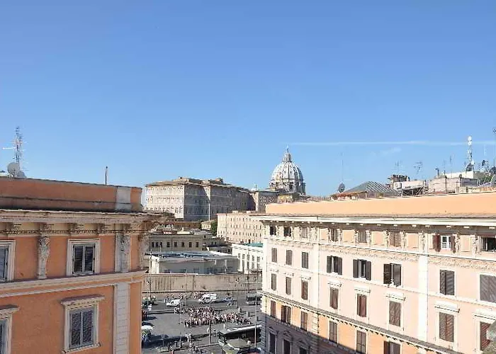 Отель типа "постель и завтрак" Le Di Via Ottaviano - In