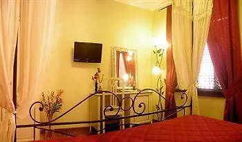 Отель типа "постель и завтрак" Le Di Via Ottaviano - In Рим